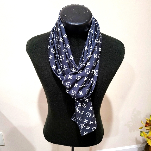 custom made Accessories - Black and white custom order scarf 100%polyester, NWOT 72"×9,5"